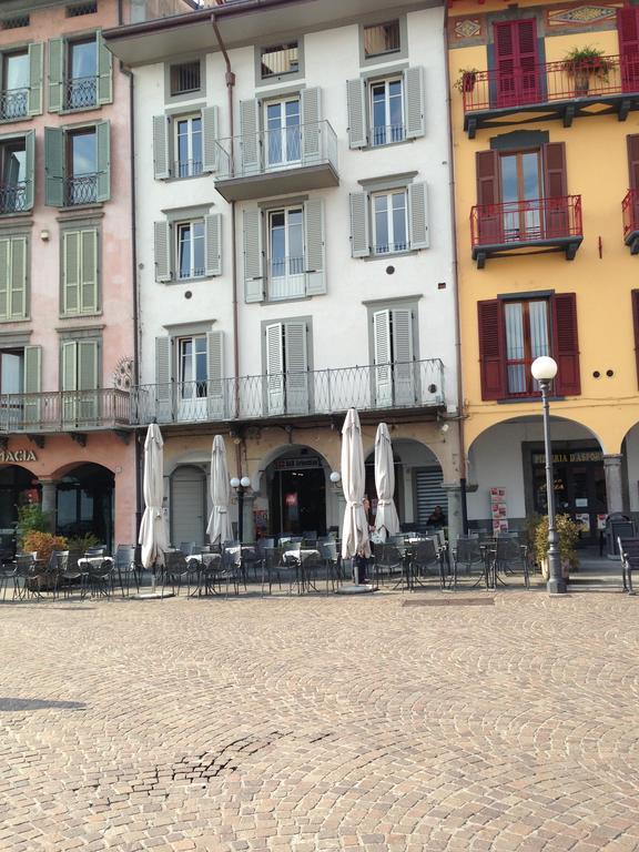 La Casa Del Porto Lejlighed Lovere Værelse billede