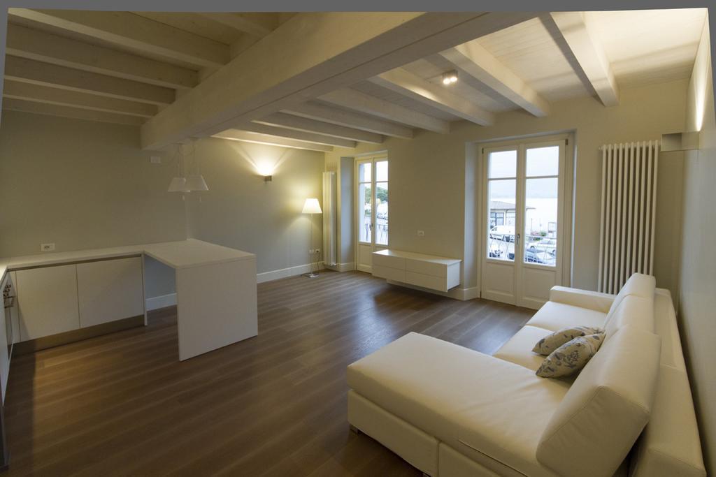 La Casa Del Porto Lejlighed Lovere Værelse billede